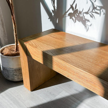 Maven Lane Zeno Bench – Natural Solid Wood – Ideal for Living Room, Entryway and Bedroom Décor