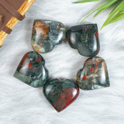 Crocon 50mm African Bloodstone Heart Stone Big Heart Shape Puff Stones Set 450+ Carats Pocket Crystal Healing Tumble Collection Palm Worry Stone Good Luck Charm Meditation Gift Craft Home Decor