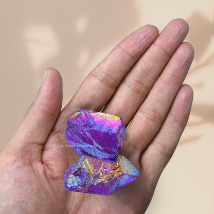 Amazing Gemstone Amethyst Aura Quartz Raw Crystals and Healing Stones, Natural Rocks for Meditation and DIY Raw Stones and Crystals (1 lb)