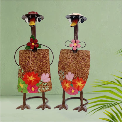 HONGLAND Duck Metal Yard Art - Duck Couple Garden Decor, Shovel Ornaments Outdoor Statue - 2 Pack Farmhouse Patio Balcony Gardening Gifts for Women
