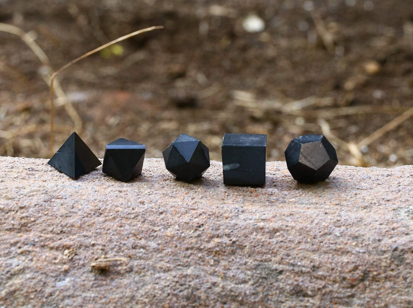 Crocon Black Tourmaline 5Pcs Platonic Solids Crystal Geometry Set, Platonic Solids Sacred Geometric Stones for Meditation Reiki Balancing Healing Chakra Stone Cleansing Spiritual Good Luck (15-20 mm)