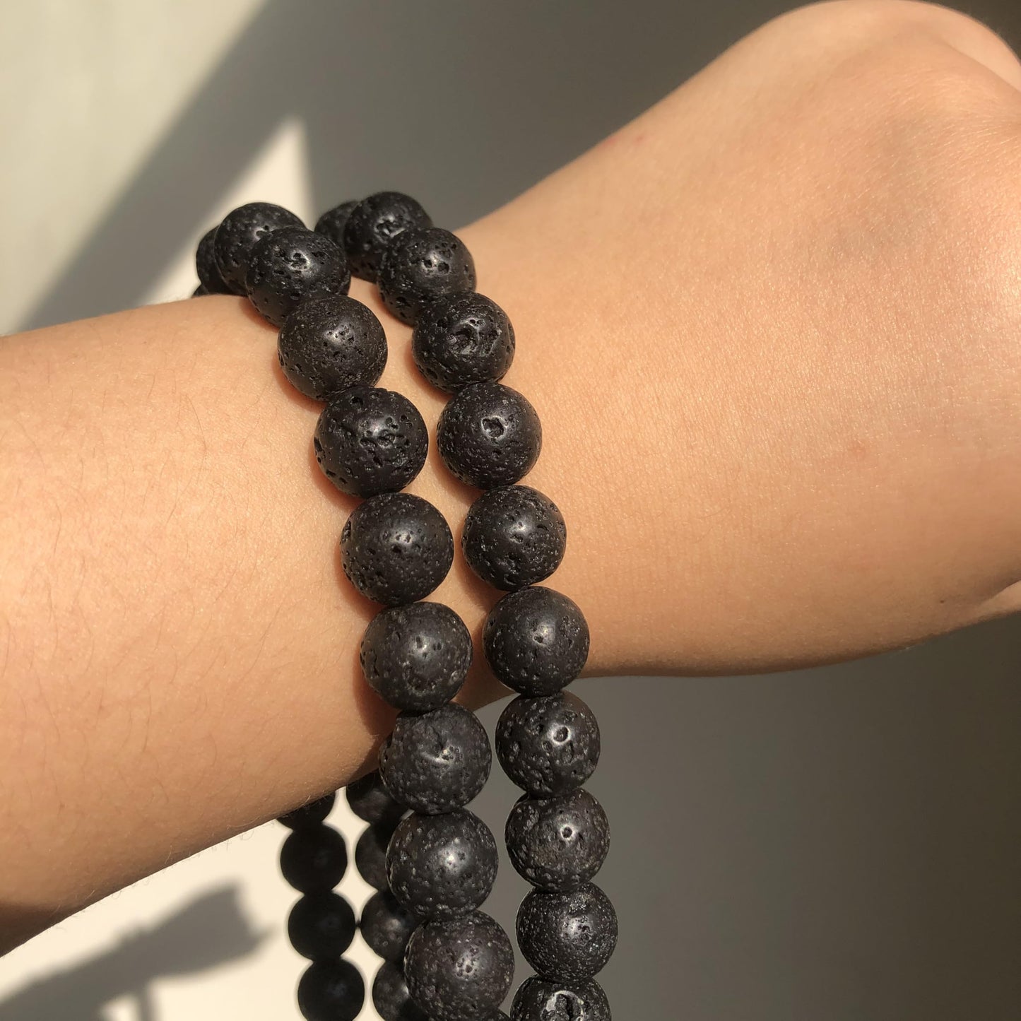 Yochus 60pcs Volcanic Rock/Black Lava Rock Beads，6mm Healing Power Natural Stone Round Loose Beads for Jewelry Making Earring Necklace DIY Crafts