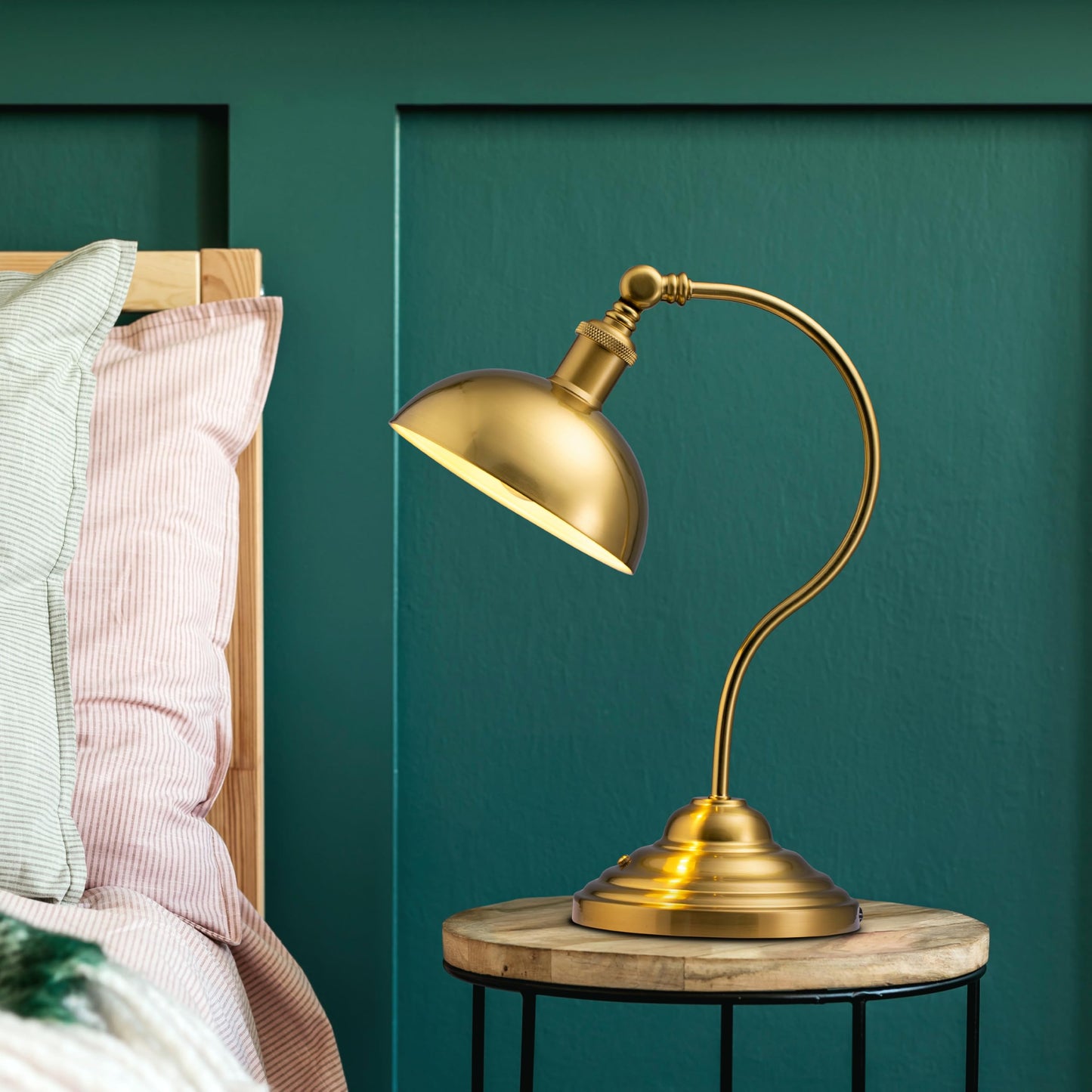 O'Bright Bankers - Cordless LED Table Lamp, Battery-Operated, Rechargeable, 3-Level Dimming, Universal USB-C Charging, 180° Swivel Head, Luxury Metal Shade, Antique Brass
