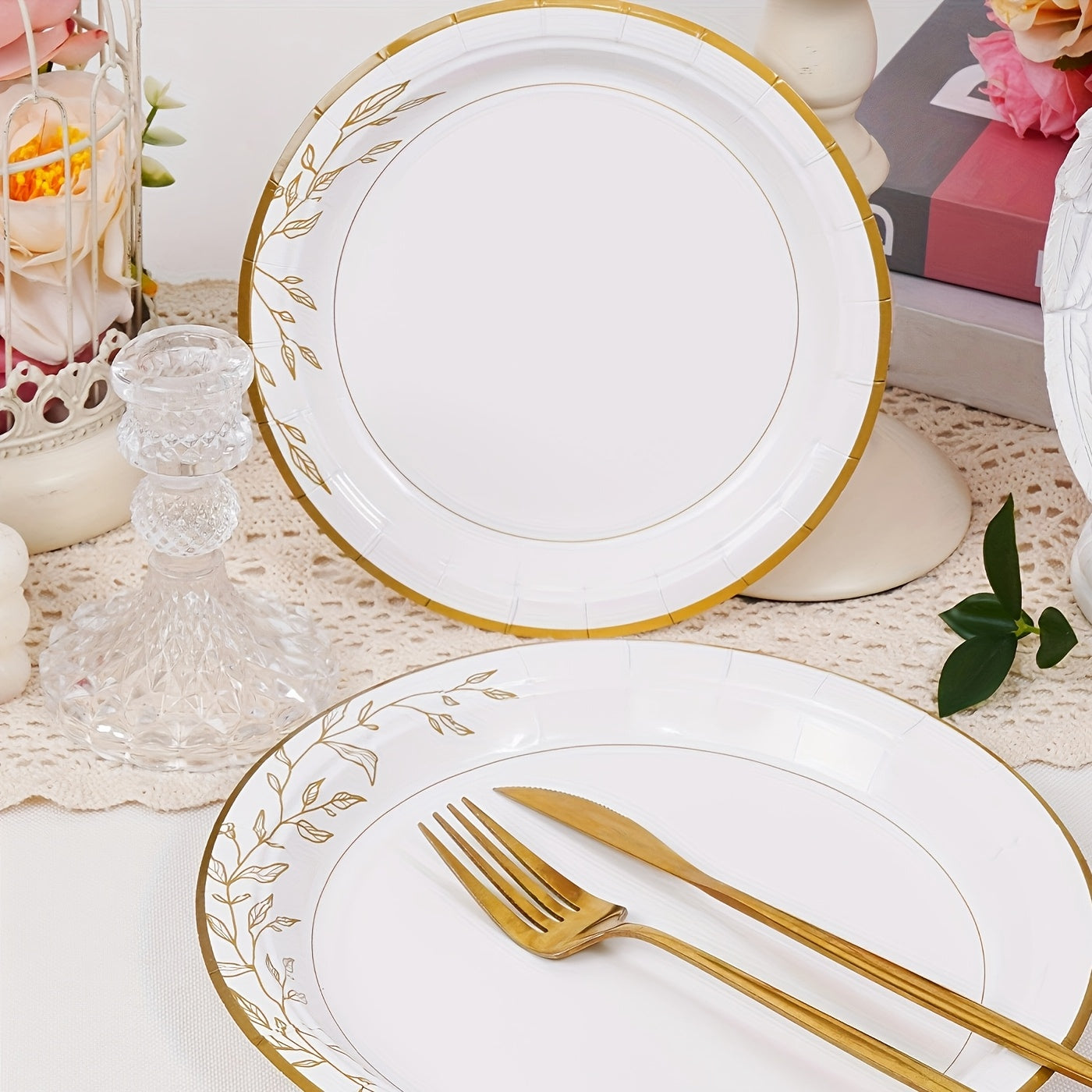 300/200/100 Disposable Tableware Set, Golden Disposable Paper Plates, 9'' Disposable Dinner Plates, 7'' Dessert Plates, Minimalist Family-size Disposable Dinnerware For Wedding Birthday Banquet Anniversary Picnic Thanksgiving Christmas Party Decor