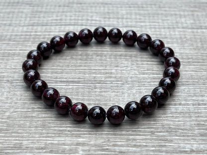 GAF TREASURES Garnet Crystal Bead Bracelet 7-8mm, Genuine Garnet Stretch Gemstone Bracelet, Healing Crystal Bracelet, Gift for Men & Women (1)