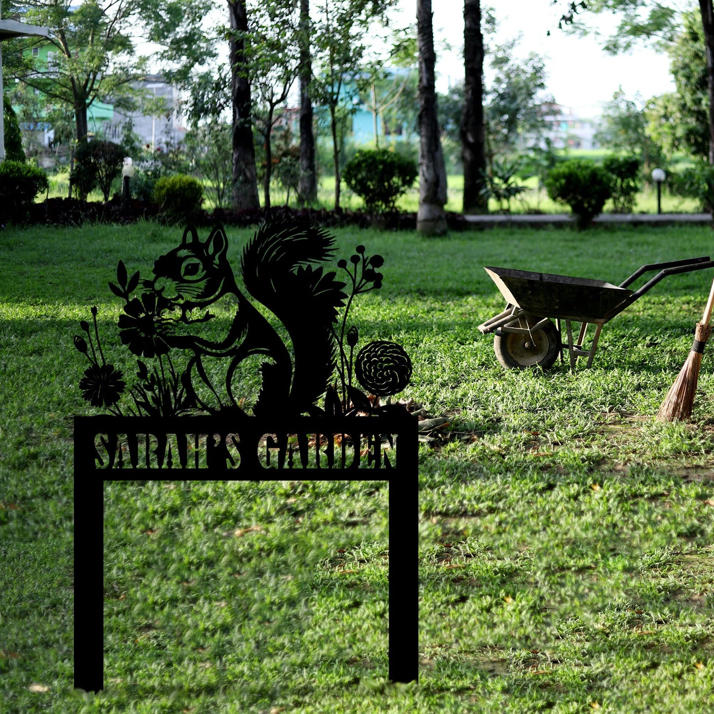Personalized Squirrel Metal Garden Stake Sign, Custom Animal Themed Garden Metal Stake, Customized Garden Signs Decorative Outdoor, Farmhouse Yard Art, Flower Bed Decor, Gift for Gardener