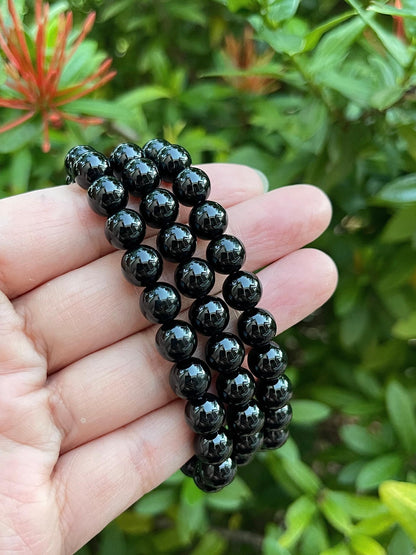 GAF TREASURES Black Onyx Crystal Bead Bracelet 8mm, Genuine Black Onyx Stretch Gemstone Bracelet, Healing Crystal Bracelet, Gift for Men & Women (1)