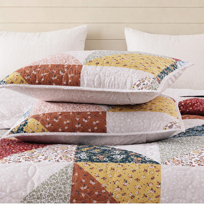 BLOOMHAVEN Quilt Set Queen Size, Patchwork Burnt Orange Floral Quilt Sets, Reversible Bedspread Lightweight and Breathable for All Seasons, Soft Quilted Bedspread with 2 Pillow Shams