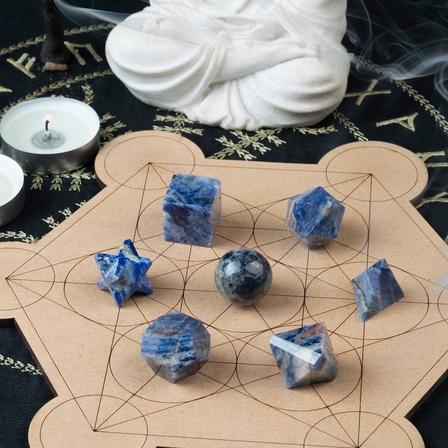 Crocon Sodalite 7Pcs Platonic Solids Crystal Geometry Set, Platonic Solids Sacred Geometric Stones for Meditation Reiki Balancing Healing Chakra Stone Cleansing Spiritual Good Luck (15-20 mm)