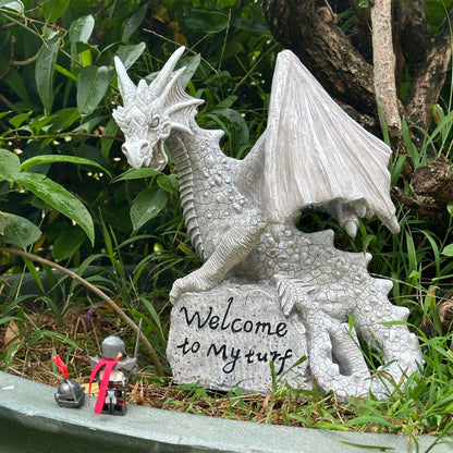 Jy.Cozy Garden Large Dragon Statue Solar Powered Outdoor Figurine Light The Dragonfire Welcome to My Turf Sign Big Resin Sculpture Home Decoration Housewarming Ornament Unique Gift