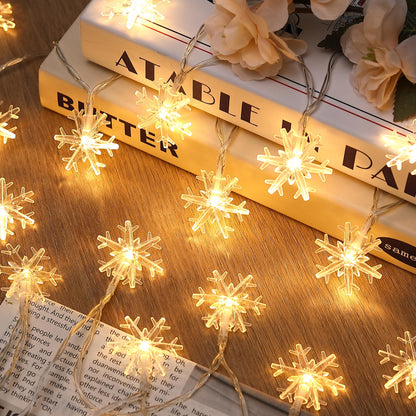 Yoitomehy Snowflake Christmas String Lights, 20 ft 40 LED Battery Operated Christmas Lights, Xmas Decorations Fairy Lights for Bedroom Mantle Window Patio Tree Holiday Room Dorm Decor, Warm White