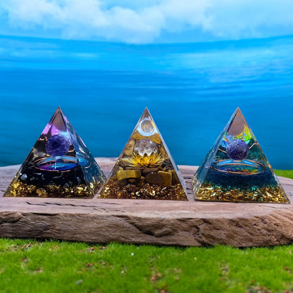 Healing Crystals Orgone Pyramid for Positive Energy, Stress Reduction, and Attracting Wealth and Luck Reduce Stress and Promote Healing with this Crystal Pyramid Home Decor (NO4,6cm)