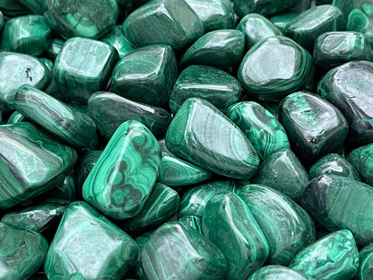 GAF TREASURES 5 Pcs Malachite Tumbled Stones, Polished Natural Malachite Gemstone, Malachite Healing Crystals (Malachite)