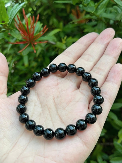 GAF TREASURES Black Onyx Crystal Bead Bracelet 8mm, Genuine Black Onyx Stretch Gemstone Bracelet, Healing Crystal Bracelet, Gift for Men & Women (1)