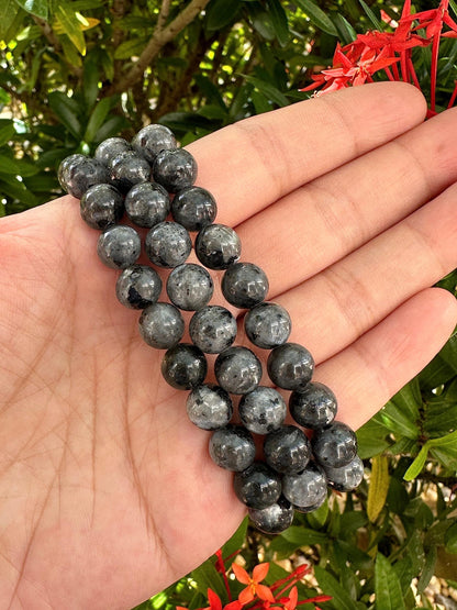 GAF TREASURES Black Labradorite Crystal Bead Bracelet 8mm, Genuine Black Labradorite Stretch Gemstone Bracelet, Healing Crystal Bracelet, Gift for Men & Women (1)