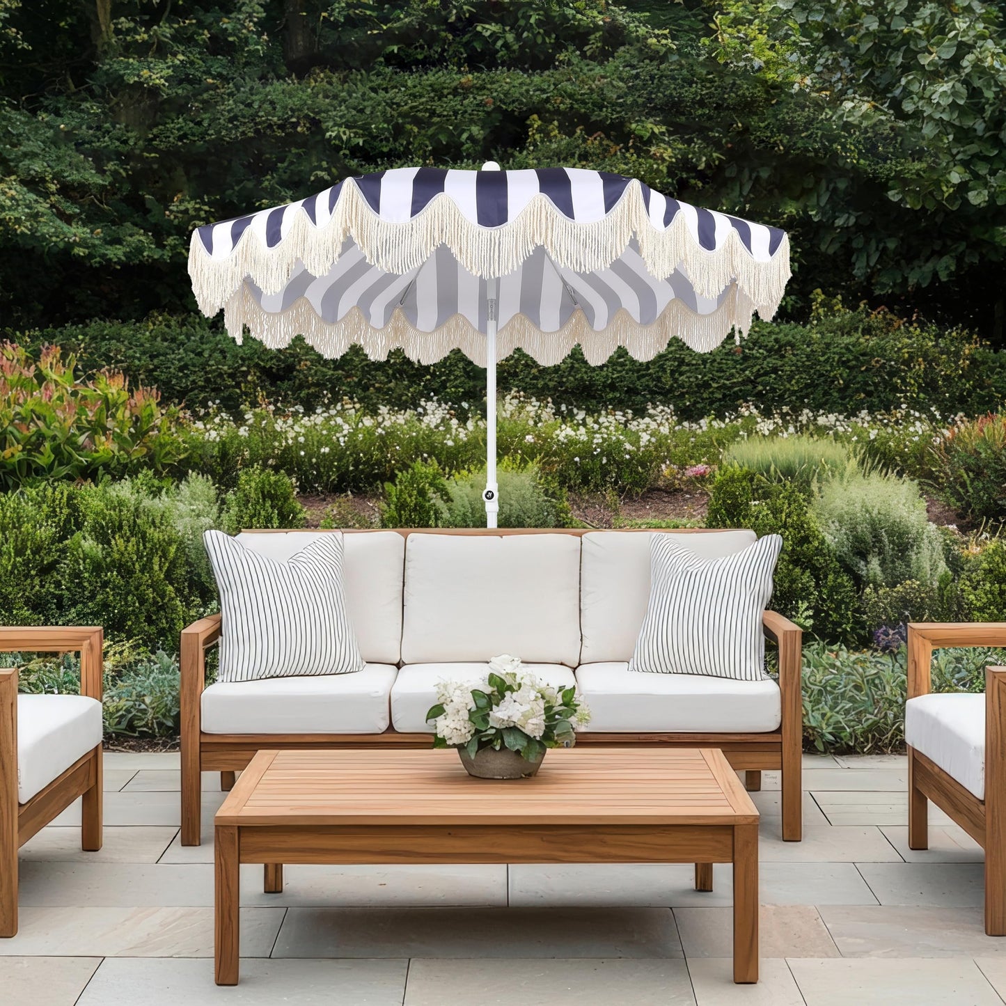 JONATHAN Y UMB1003N Mariner 6.5 ft. Cottage Fringe Tassel Market Beach Umbrella with Push Button Tilt, Wind Vent and UV Protection, and Matching Carry Bag in Navy and White Stripe/Cream, White Pole