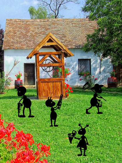 Ruelen 4 Piece Metal Ant Garden Decorative Stakes - Black Working Farm Yard Art Decor. Outdoor Art for Pathway & Lawn Patio Backyard Decoration Set