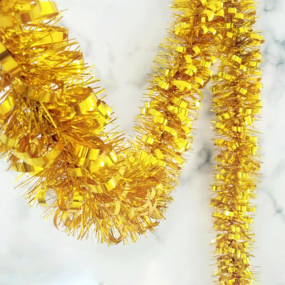Yocknoce Gold Tinsel Garland, 33 Ft Twist Metallic Hanging Decor for Christmas Tree, New Year Eve Party, Wedding, Anniversary Backdrop, Festive Indoor Outdoor Decorations