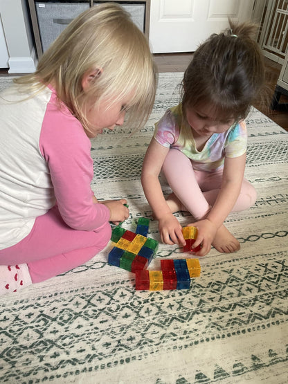 Crayola Bold Magnetic PIP Cubes, Mini Magnetic Blocks Playset, STEM & Montessori Building & Educational Toys for Kids, Travel Toys for Boys and Girls Ages 3+, 27-Piece Set
