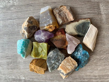 GAF TREASURES Wholesale Raw Assorted Crystals, Natural Assorted Stone, Natural Rough Assorted Crystals, Assorted Rough, Assorted Healing Crystals (Assorted, 0.5 Pound)
