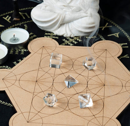 ZAICUS Clear Quartz 5 Pcs Platonic Solids Crystal Geometry Set, Platonic Solids Sacred Geometric Stones for Meditation Reiki Balancing Healing Chakra Stone Cleansing Spiritual Good Luck (15-20 mm)