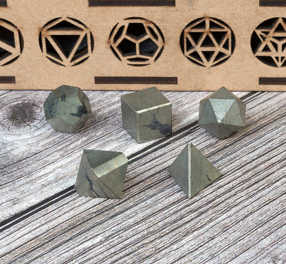 Crocon® Golden Pyrite 5pcs Platonic Solids Crystal Geometry Set Platonic Solids Sacred Geometric Stones for Meditation Reiki Balancing Healing Chakra Stone Cleansing Spiritual Good Luck 15-20 mm