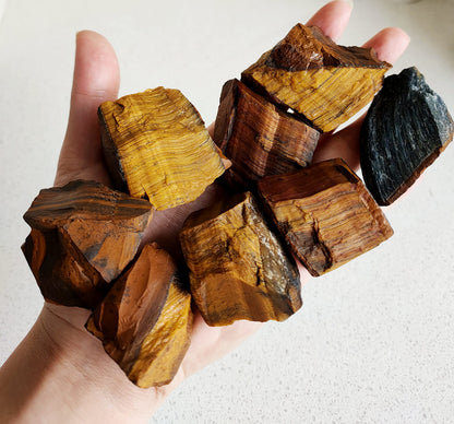 Luckeeper 2 lb Rough Crystals Bulk Raw Tiger Eye Healing Stones for Tumbling, Wire Wrapping, Wicca Reiki,Meditation