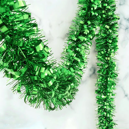 Yocknoce Green Tinsel Garland, 33 Ft Christmas Tree Decoration, St. Patrick’s Day Party Supplies, Green Theme, Jungle Safari Birthday Backdrop, Festive Indoor Decor