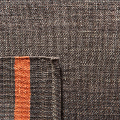 SAFAVIEH Kilim Collection Accent Rug - 4' x 6', Dark Grey & Orange, Handmade Flat Weave Wool, Ideal for High Traffic Areas in Entryway, Living Room, Bedroom (KLM952C)
