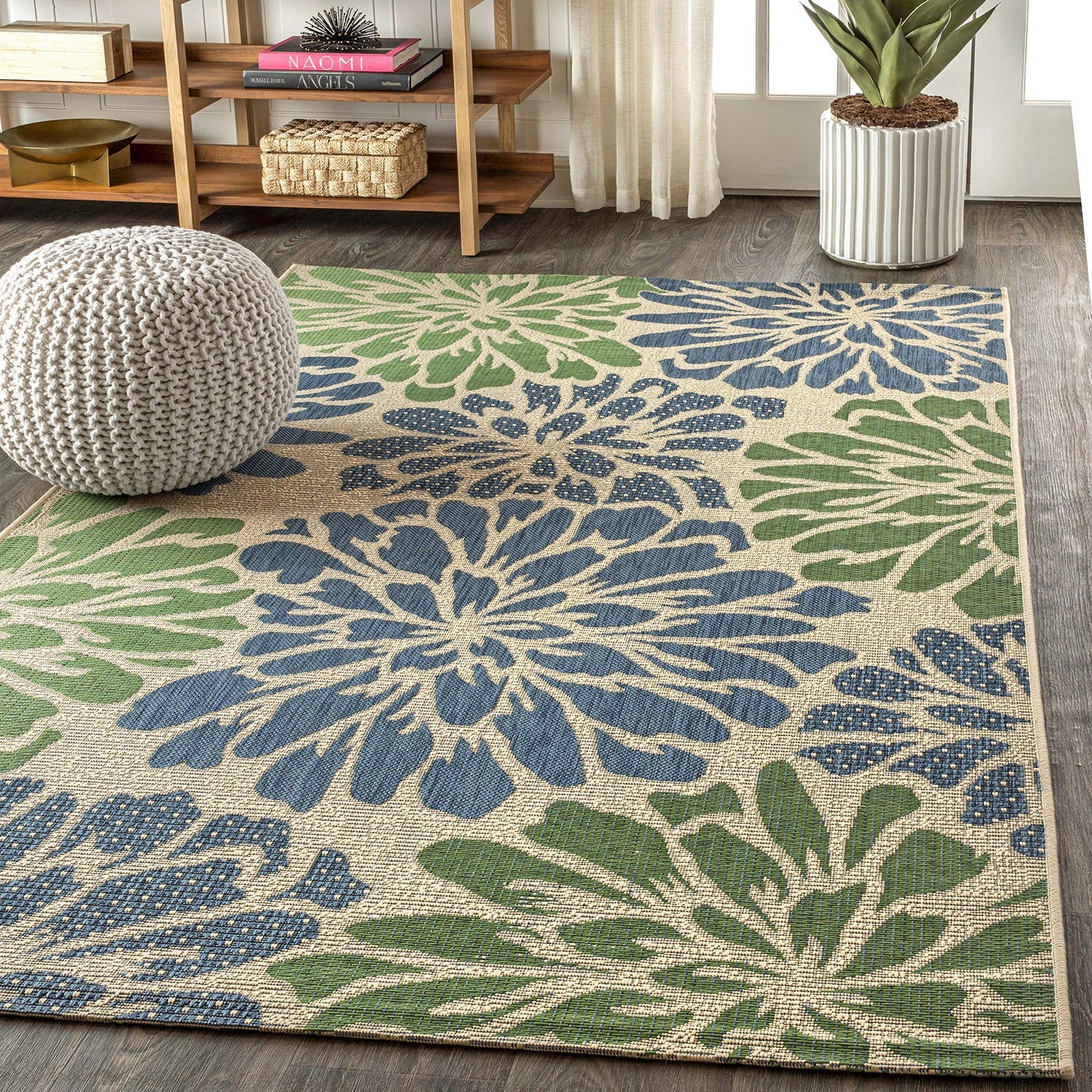 JONATHAN Y Floral Textured Weave Indoor Outdoor Area Rug 4X6 Navy/Green, Zinnia Modern for Backyard, Patio, Porch, Easy-Cleaning, High Traffic, Pet-Friendly, Non-Shedding (SMB110B-4)