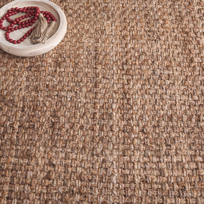SAFAVIEH Natural Fiber Collection Accent Rug - 3' x 5', Natural, Handmade Tassel Jute, Ideal for High Traffic Areas in Entryway, Living Room, Bedroom (NF467A)