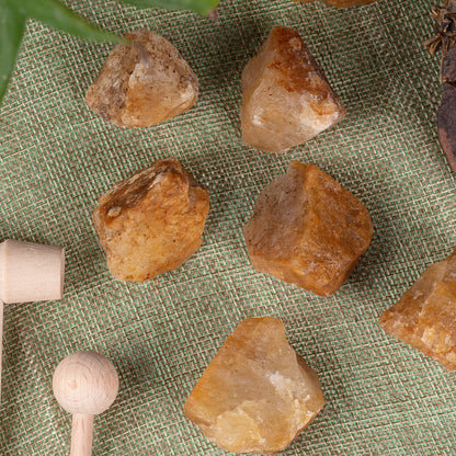 UFEEL 1 LB Bulk Rough Yellow Aventurine Crystal Stone for Tumbling Cabbing Decoration Polishing Wicca Reiki Healing Crystals Large 1" Natural Raw Stones 1 Pound (About 450 Gram)